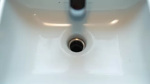 jaki otwór pod baterię umywalkową