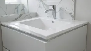 Jaka umywalka nablatowa do szafki 60 cm