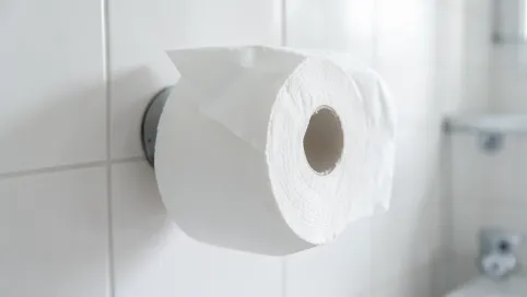na jakiej wysokości papier toaletowy